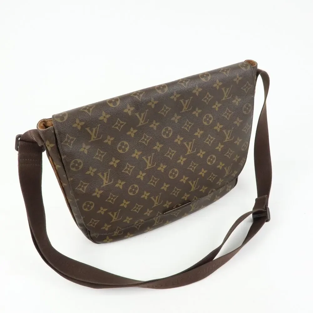 Louis Vuitton Monogram Beaubourg Messenger MM Brown